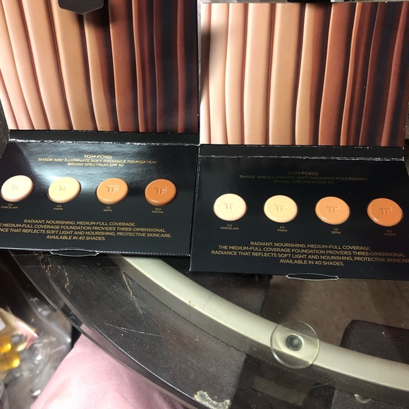2X Tom Ford traceless soft matte foundation samples - Picture 1 of 5